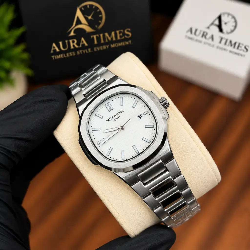 PATEK PHILIPPE Nautilus-Style white Dial Watch